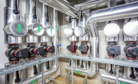 Wykorzystanie odzyskanego ciepła w systemach ciepłowniczych – praktyczne przykłady