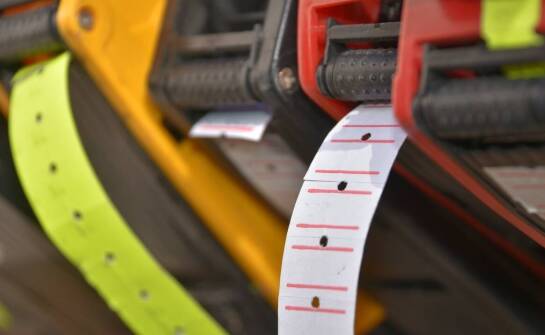 Naklejki odblaskowe w reklamie – bezpieczeństwo i skuteczność w jednym