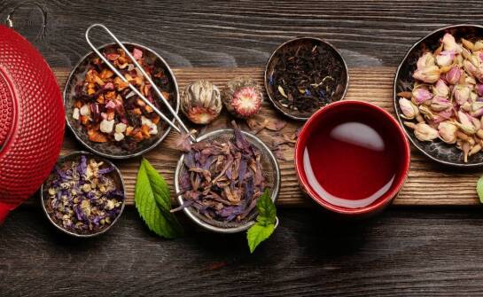 Jakie herbaty ziołowe oferuje sklep zielarski dla zdrowia i relaksu?