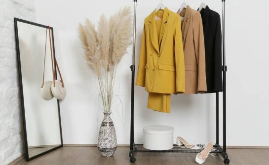 Sukienki mini w odważnych kolorach – jak wyróżnić się z tłumu?