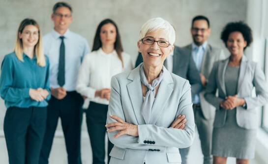 Wpływ odzieży korporacyjnej na morale i tożsamość pracowników