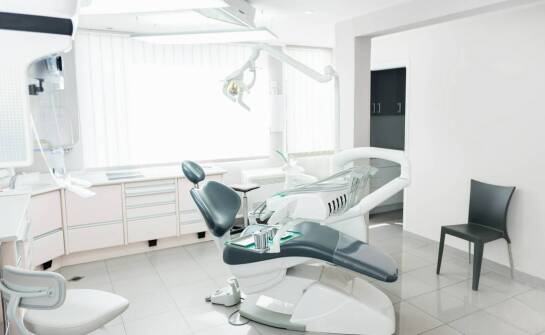 Nowoczesne podejście do stomatologii estetycznej w gabinetach w Zgierzu