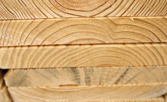 Ekologiczne aspekty drewna klejonego konstrukcyjnego w nowoczesnym budownictwie