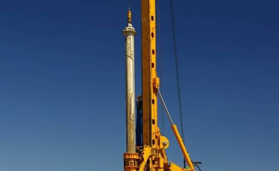 Porównanie różnych metod odwiertów geotechnicznych: zalety i wady