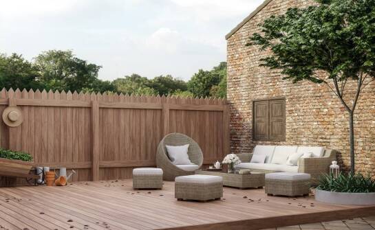 Zabudowa tarasów z drewna - jakie drewno wybrać?