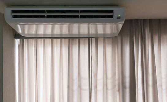 Klimatyzacja a zdrowie – jak wpływa na samopoczucie domowników?