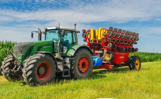 Jak przygotować gospodarstwo na zakup nowoczesnych maszyn rolniczych?