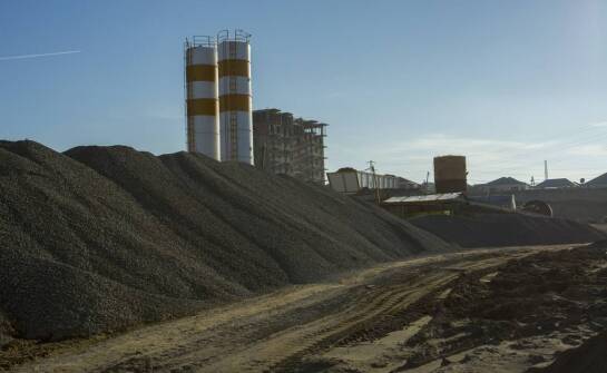 Kruszywa podhale: jak zapewnić ich dostępność i logistykę dostaw?