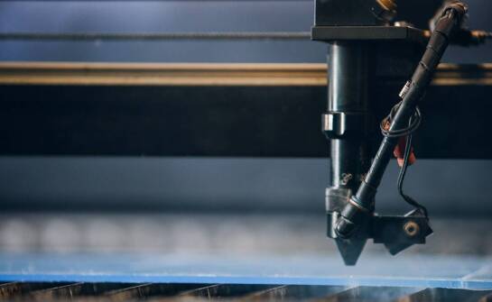 Jak cięcie laserowe aluminium wspiera projekty w przemyśle lotniczym?