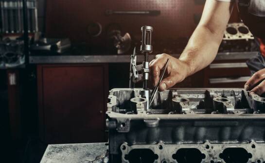 Proces czyszczenia turbosprężarek – dlaczego jest tak ważny?