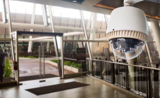 Zintegrowane systemy bezpieczeństwa dla dużych obiektów