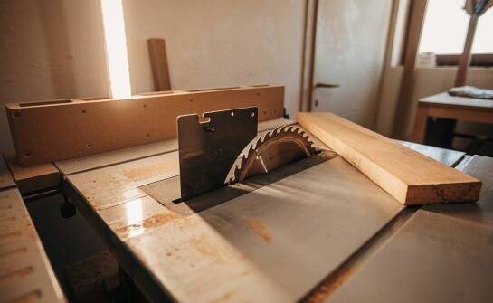 W jaki sposób importowane wiertarki do drewna mogą zwiększyć efektywność produkcji?