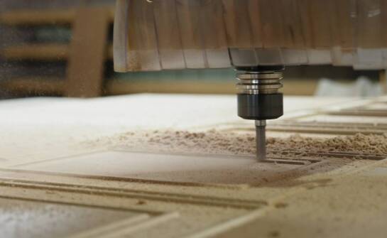 Jak czopiarki do drewna wpływają na precyzję cięcia?