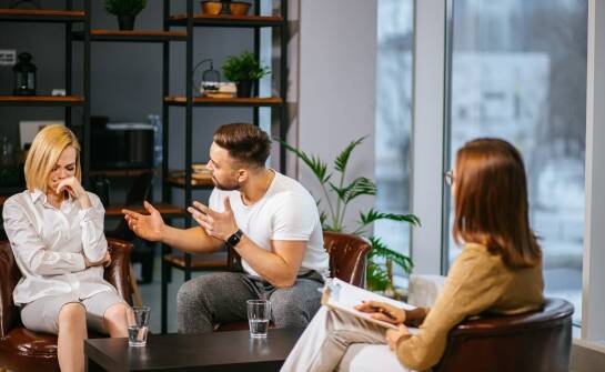 Czy mediacje mogą skrócić czas trwania procesu rozwodowego?