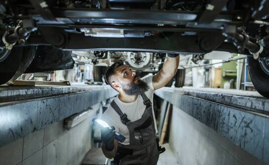 Znaczenie badań technicznych w kontekście pojazdów uprzywilejowanych
