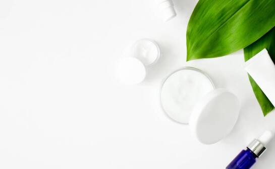 Innowacyjne formuły w dermokosmetykach do walki z plamami od stresu