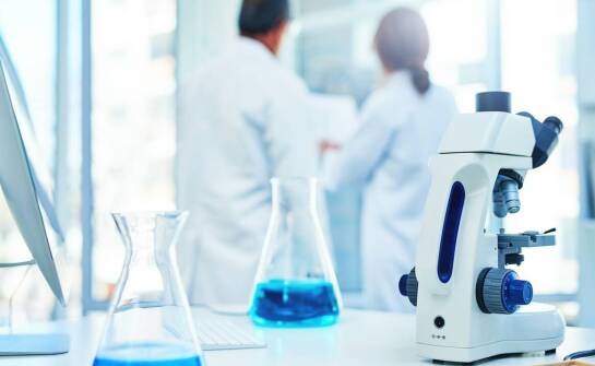 Jakie są korzyści z posiadania własnego laboratorium dla producentów warzyw?