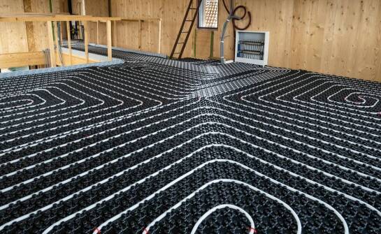 Elektryczne maty grzewcze a oszczędność energii – co warto wiedzieć?