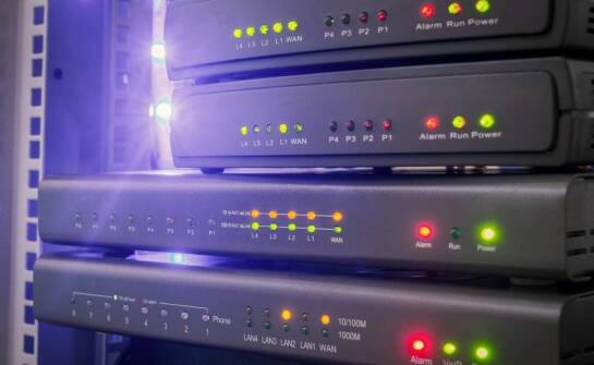 Wpływ nowoczesnych przełączników sieciowych na wydajność firm