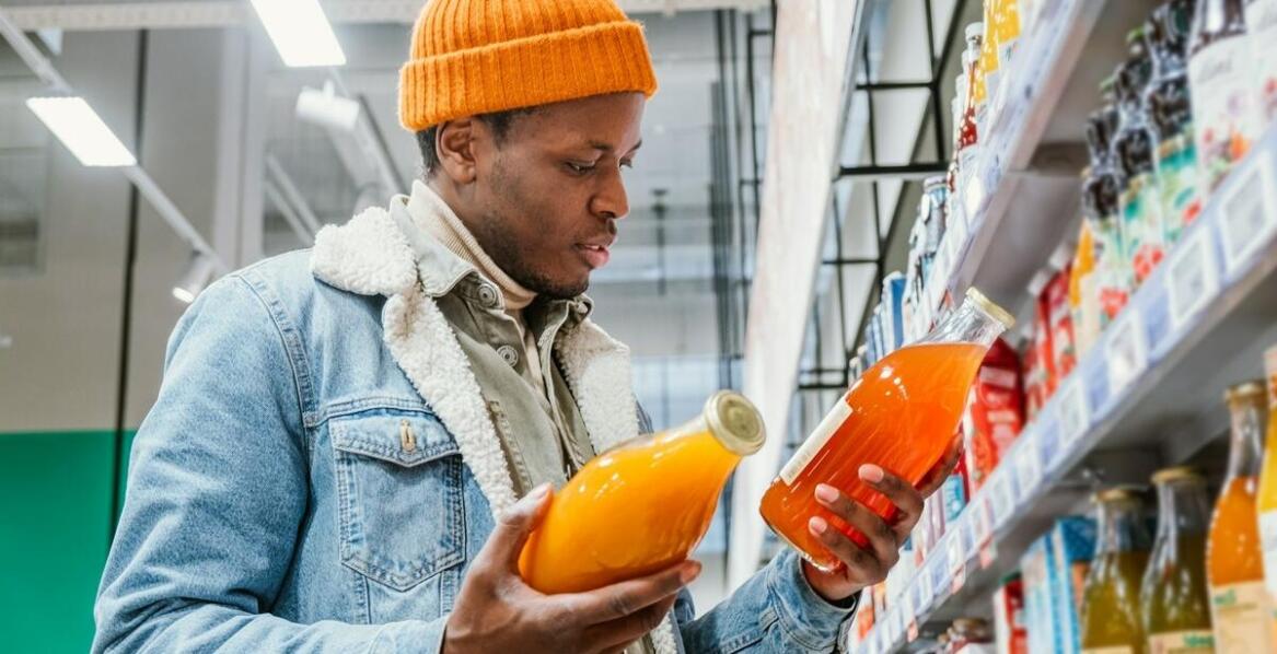 Jak właściwie przechowywać świeżo wyciskane soki w butelkach?