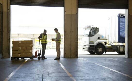 Procedury tranzytowe a współpraca z doświadczonym agentem celnym