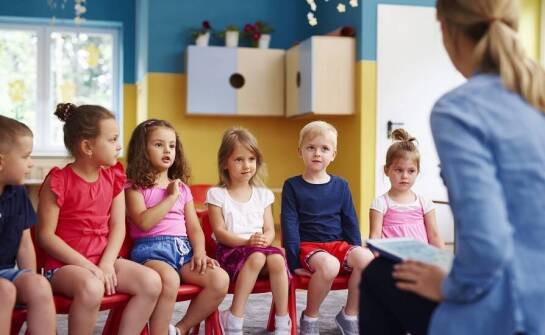 W jaki sposób integracyjne podejście w przedszkolu wpływa na empatię u dzieci?