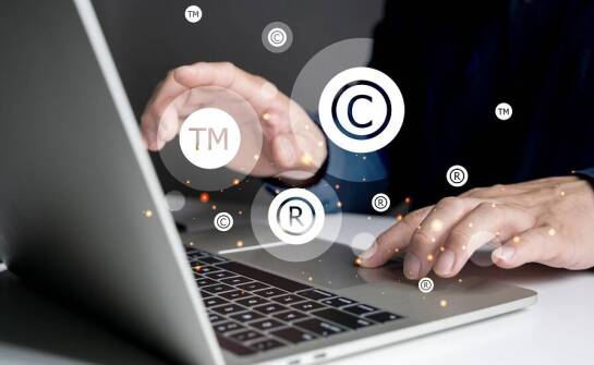 Proces rejestracji logo: pierwsze kroki do zastrzeżenia marki