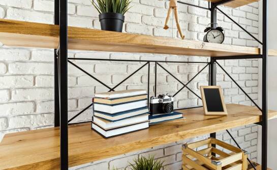 Funkcjonalność skrzynki drewnianej 60x40x30 w przechowywaniu akcesoriów ogrodowych