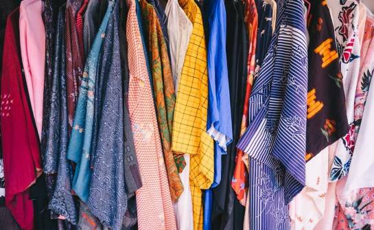 Ubrania sportowe w second hand Białystok – co warto wybrać?