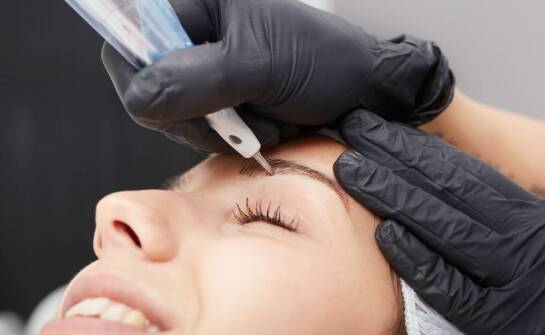 Przegląd najpopularniejszych metod makijażu permanentnego brwi