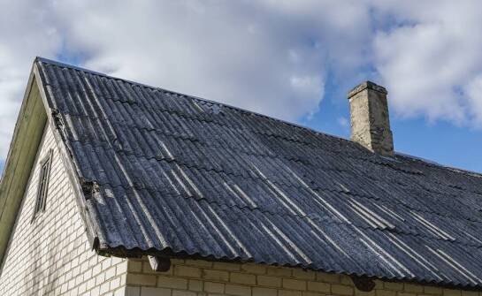 Jakie są najważniejsze zasady bezpieczeństwa przy wymianie eternitu?