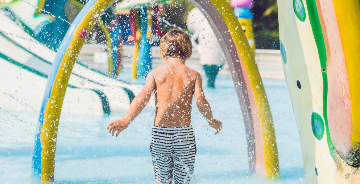 Jakie materiały są używane do produkcji dmuchanych parków wodnych?