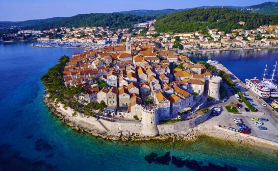 Jakie możliwości daje zakup domu do remontu w turystycznych lokalizacjach Chorwacji?