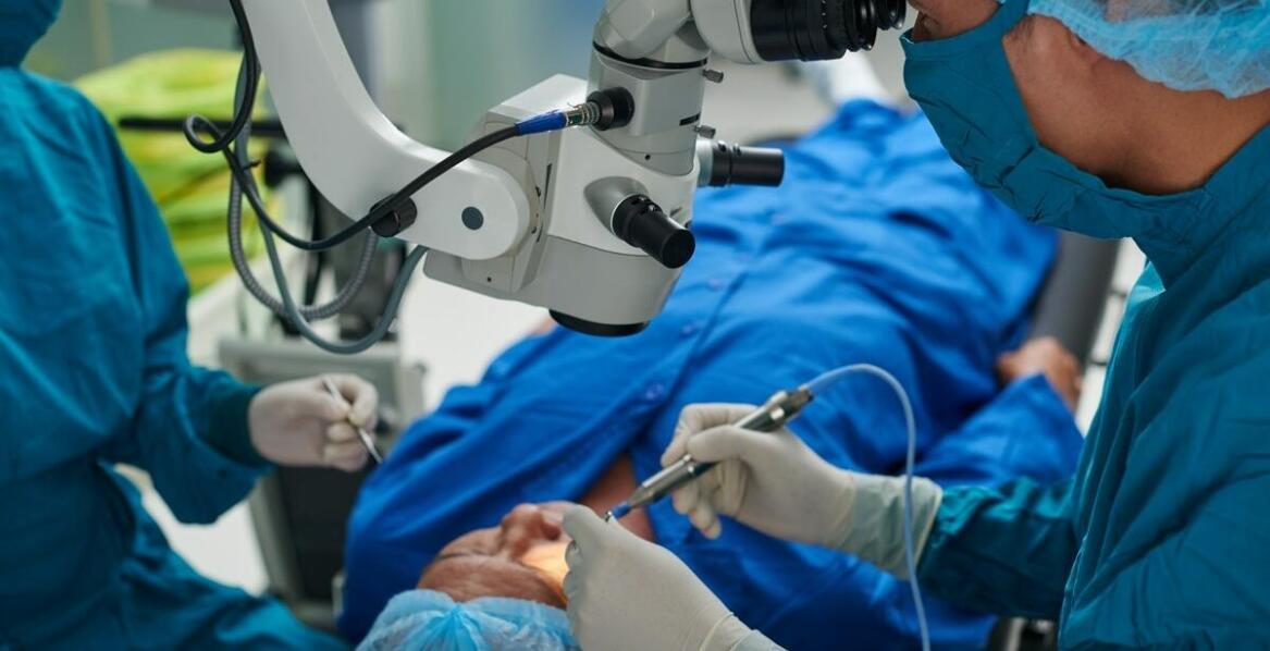 Różnice w skuteczności różnych preparatów stosowanych w iniekcjach doszklistkowych