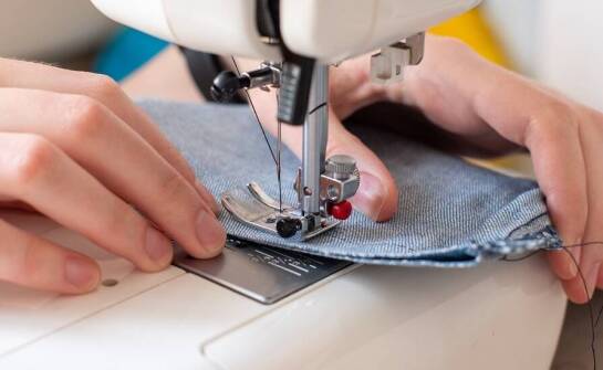 Specjalistyczne poprawki krawieckie: od zwężania po zmiany fasonów