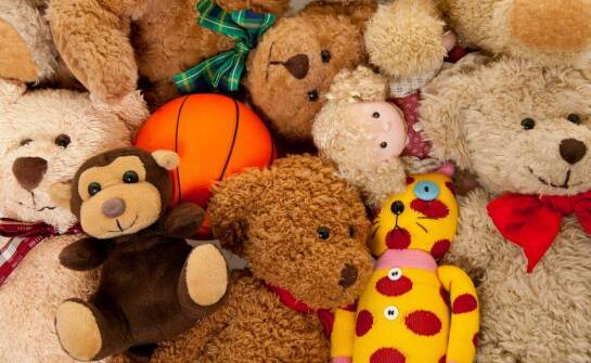 Jakie są korzyści z posiadania maskotki stworzonej na podstawie rysunku?