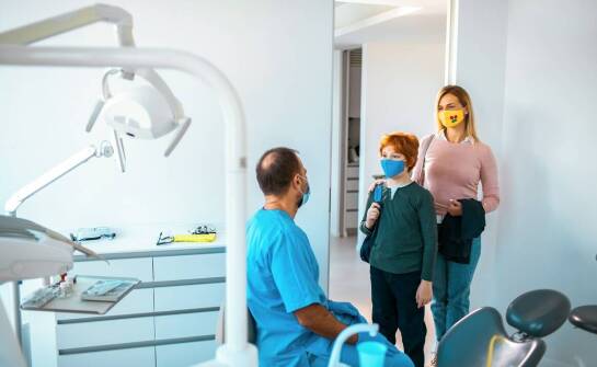 Dlaczego warto korzystać z usług kliniki stomatologicznej w Gdańsku dla kompleksowego leczenia jamy ustnej?