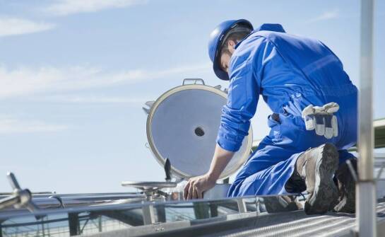 Ekspertyza techniczna dachu jako narzędzie wspomagające zarządców nieruchomości