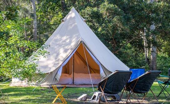 Nowoczesne technologie w produkcji namiotów safari: co oferują?