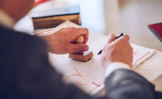 Dlaczego warto zlecić przygotowanie aktu notarialnego darowizny profesjonalistom?