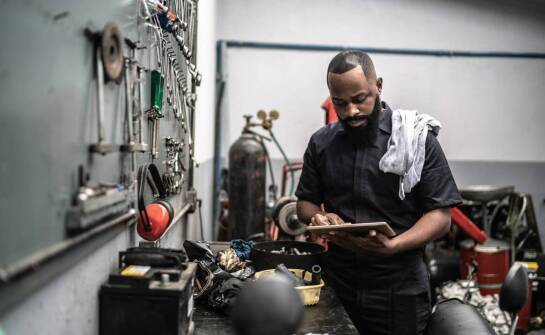 Wpływ serwisu pneumatyki na wydajność aut ciężarowych