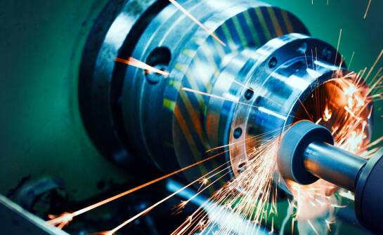 Najnowsze innowacje w obróbkach blacharskich dla budynków mieszkalnych