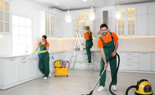 Jak tanie sprzątanie we Wrocławiu wpływa na zadowolenie klientów biznesowych?