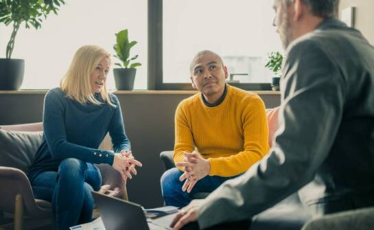 Jakie są najczęstsze pytania dotyczące obsługi cudzoziemców w Polsce?