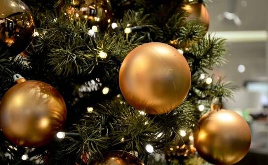 Jakie są najnowsze technologie stosowane w produkcji choinek sztucznych?
