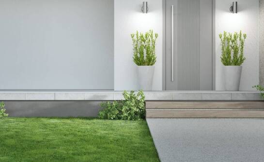 Jakie są zalety wyboru drzwi z PVC dla domów energooszczędnych?