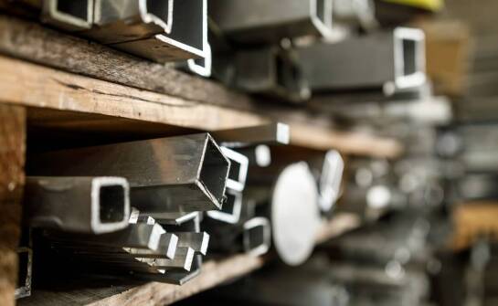 Wpływ jakości blach sosnowiec na długoterminowe koszty eksploatacji budynków