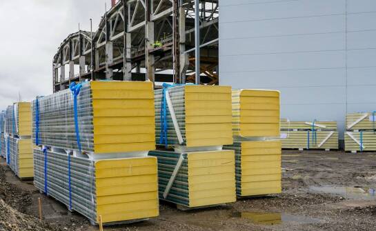 Rola szkła piankowego granulatu w projektach modernizacji budynków