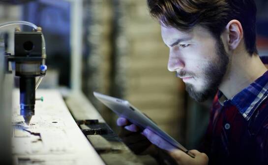 Rola usuwania zadziorów w optymalizacji procesów przemysłowych