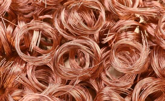 Jakie wyzwania stoją przed branżą zajmującą się recyklingiem złomu miedzi?